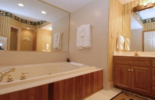 Chetola Premier Condominiums - Photo 65