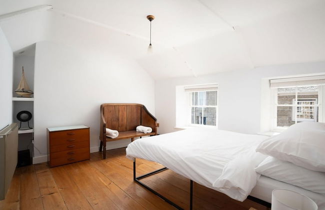 Seaview-2br-sleeps5-cottage-fastwifi-woodburner - Foto 4