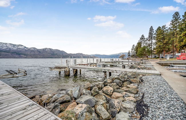 Cozy Cottage by the Lakeshore 4 - Photo 16