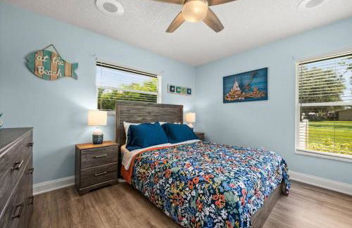 Sunny Oasis Getaway -Heated Pool-Mini Golf-Near Beach - Foto 47