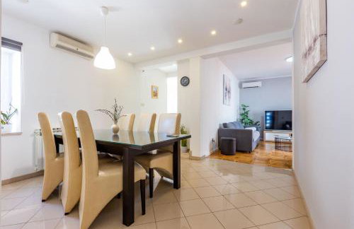 Serene Escape Near Zadar With Private Pool & Charming Outdoor Oasis - Foto 9