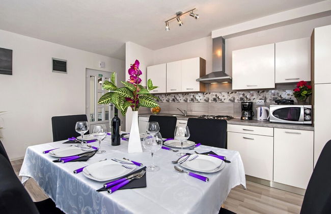 Idyllic Getaway Holiday Home With Pool - Foto 12