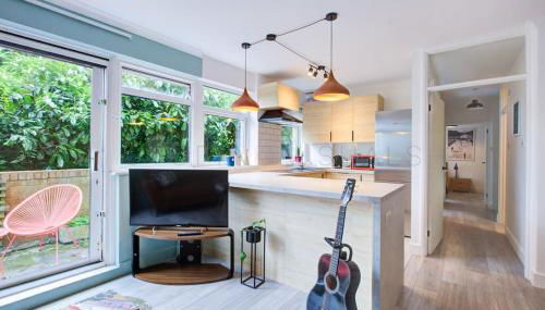 Stylish quiet garden flat with parking in London Zone 4 - Foto 3