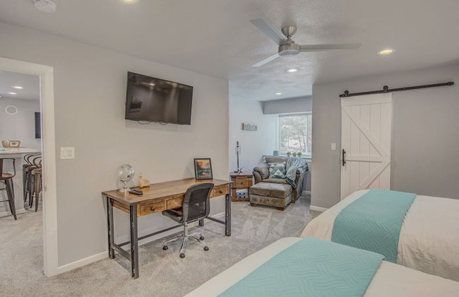 Verdant Oasisluxury, Traveler's Home W/hottub! - Foto 9