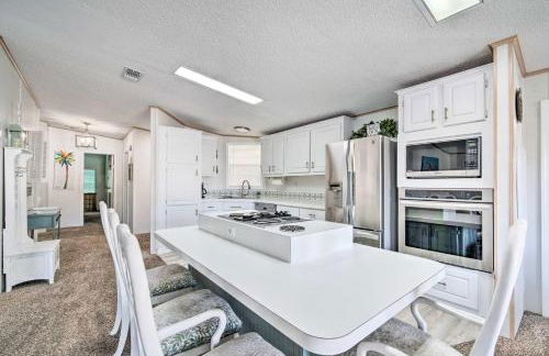 Boat Dock and Porch Riverfront Retreat in Homosassa - Photo 27