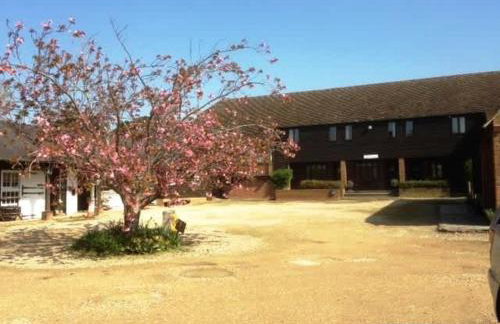 Millbrook House Apartments 8 - Photo 15