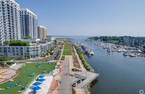 Private, Cozy Studio in Downtown Stamford, CT - Foto 14