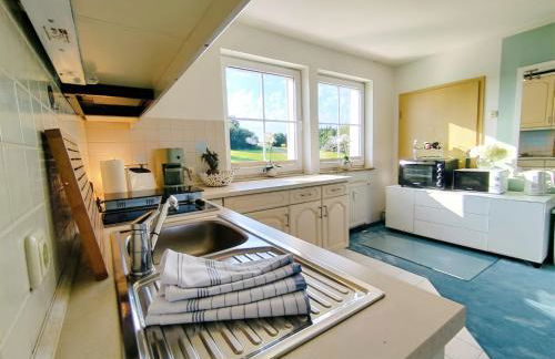 Seeblickapartment für bis zu 12, Nürnberg & Schwabach in 30-35 Minuten zu erreichen, Sauna, Arbeitsplatz, Dachterrasse & Grill - Foto 23