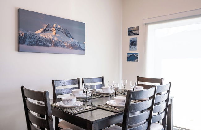 Peak Paradise by Revelstoke Vacations - Photo 7