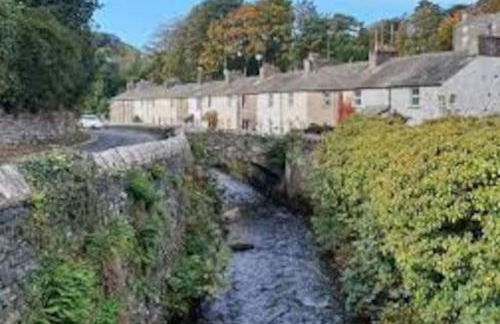 2 Bed Cottage in Peaceful South Lakes Village - Foto 23