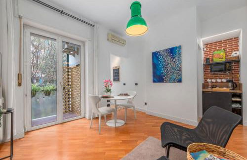 Pretty Little Loft - Photo 3