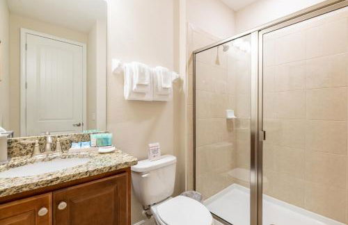 Spectacular Home Near Disney With Private Pool, Movie Theater And Pool Table With Waterpark & Resort Access - 332Sf - Foto 12