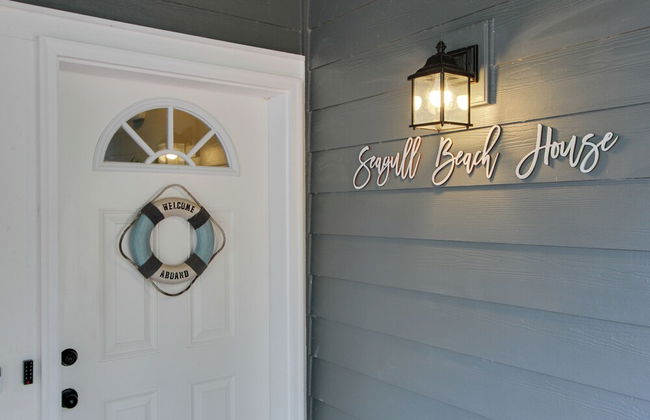 Waterfront Allyn Home with Fire Pit and 2 Kayaks! - Foto 53