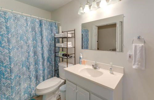 Beach, Pier Access! Pet-Friendly Crystal Coast Gem - Foto 12