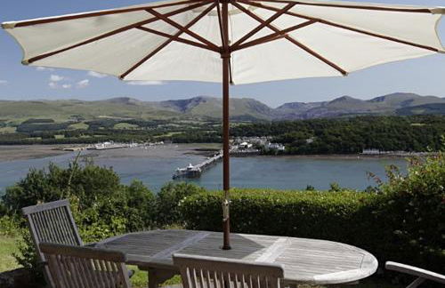 Coed y Berclas cottage, private orchard with stunning views - Foto 1