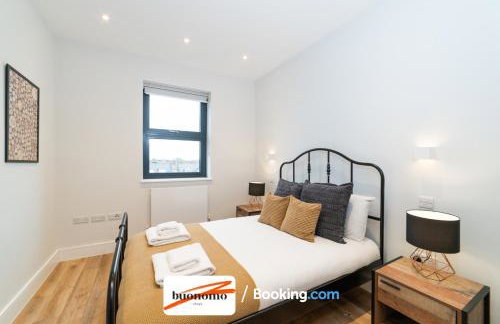 Two Bedroom Apartment At Buonomo Stays Short Lets & Serviced Accommodation close to Wimbledon Tennis Courts - Foto 25