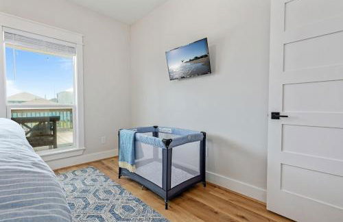 Steps to Beach, Luxury 4BR & 4BA, Views, Games, Dog-Friendly - Foto 26