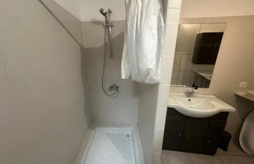 Au cœur du village - Wifi & Clim - Foto 12