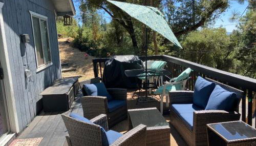 NEW! Cozy & Secluded House w/Deck - Near Yosemite! - Foto 4