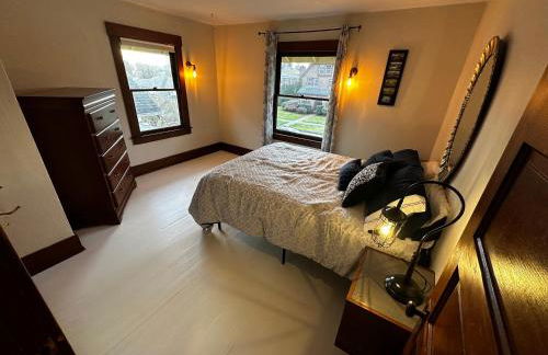 Historic 1905 craftsman - Photo 24