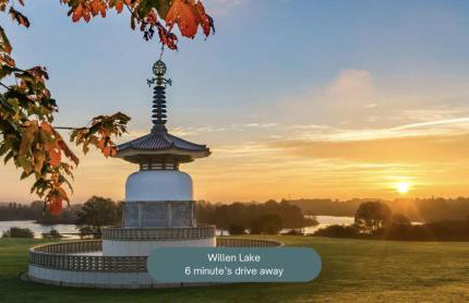 Detached House - Prime Location - Free Parking, Fast Wifi and Smart TVs with Sky TV and Netflix by Yoko Property - Foto 41