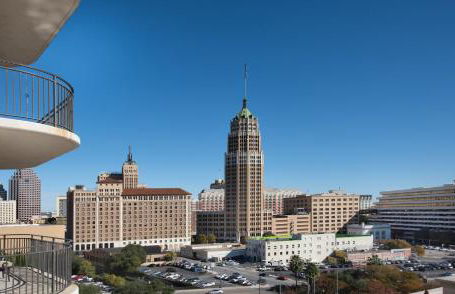 Wyndham La Cascada 2BR Apartment with Resort Access - Foto 17