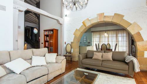 Luxury Villa Esmeralda - Photo 2