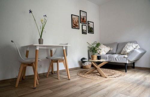 Uroczy mały domek na leśnej działce - Łosiówka - Foto 16