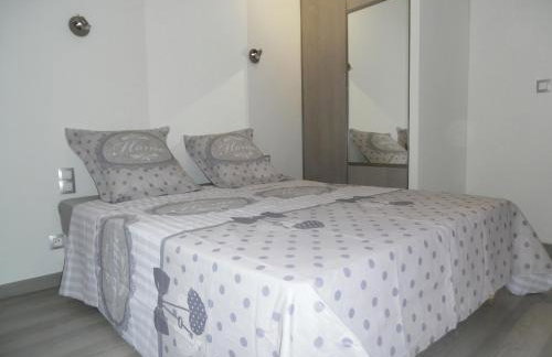 Peaceful Poolside Escape - Foto 17