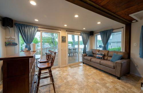 Waterfront Cottage at Highland Lake with Dock - Foto 15