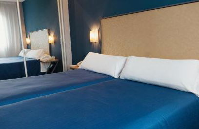 Apartamentos Vértice Sevilla Aljarafe - Foto 1