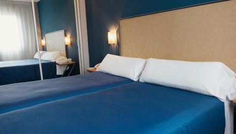 Apartamentos Vértice Sevilla Aljarafe - Foto 1