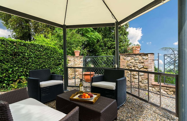 Holiday Home in Town Center with Pool, Garden, Hot Tub - Foto 9