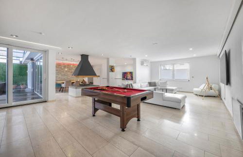 Aurion Residence - Indoor Pool, Sauna , Jacuzzi & Fitness - Foto 17