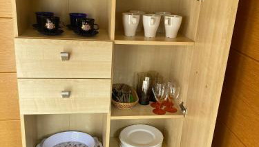 Przyczepa holenderska domek III - Foto 2, wardrobe