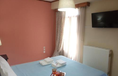 Small Town Apartment - Photo 3