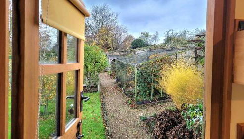 Plank Bridge Shepherds Hut in Orchard - Peaceful Escape for Two - Foto 4