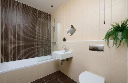 Spacious 7BR Home, Families & Contractors, Hot Tub - Foto 61