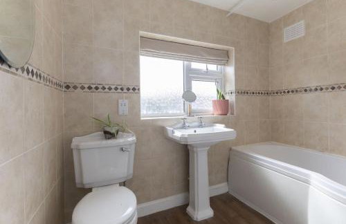 Charming 2-Bed Home in Stonehouse - Foto 19