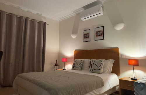 Lovely 3 Bedroom Villa with Pool in Great Location - Foto 12