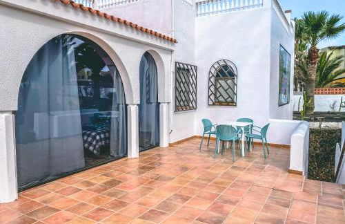 Villa Los Flamencos by Veaco- Beachfront & pool - Photo 50