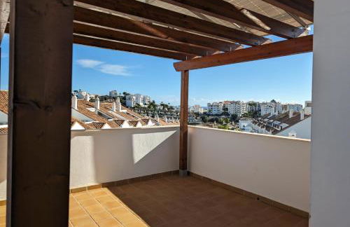 Casa Topacio, 3 bedrooms and 3 bathrooms in quiet street - Photo 35