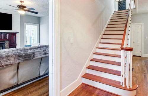 Pool, Patio and Putting Green Manchester Getaway - Foto 15