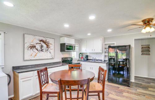 Wooded Cottage with Fire Pit and Boat Parking - Foto 11