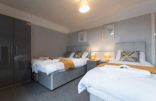 BEST PRICE! Perfect Gunwharf Accommodation - 5 single beds or Kingsize FREE PARKING - Foto 24