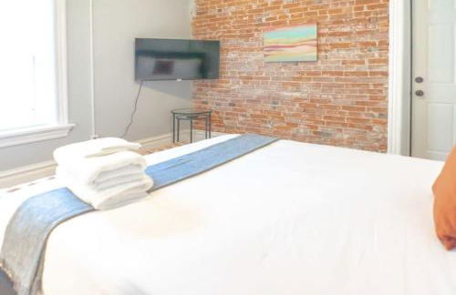 Elegant Shaw 5BR with Comfort in Mind ABODEbucks - Photo 38