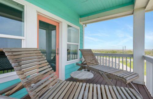 Steps to the Beach | Tiki Bar Fun | Epic Bay Views | Sleeps 8 - Foto 23