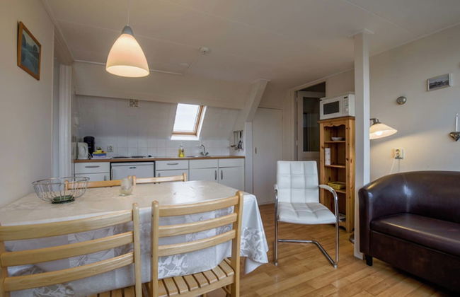 Apartment in Bergen aan Zee With Roof Terrace - Photo 16