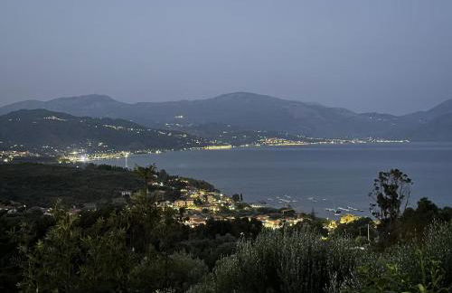 The Moon over the Sea - Photo 5