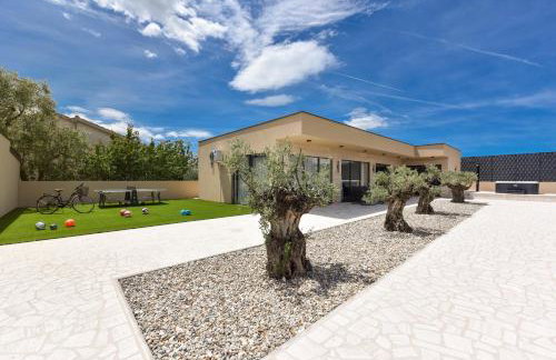 Villa Tina with Swimming Pool, Tennis court, Games room, Sauna, Gym, BBQ - Foto 24